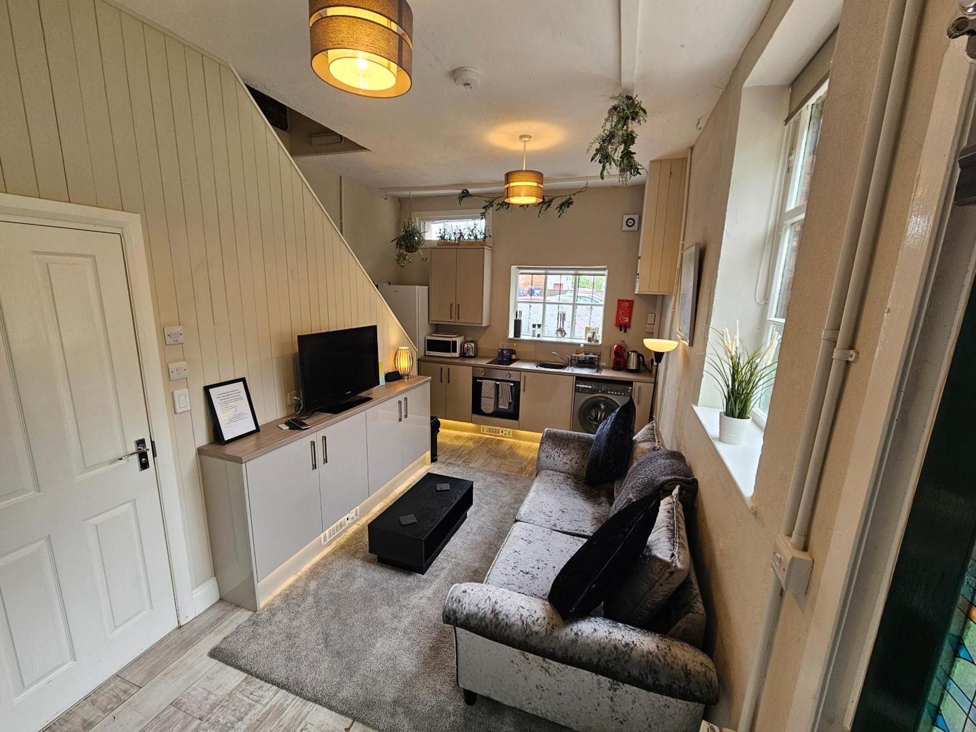 Carlisle Central, Cute Studio Appt, The Cupboard Buitenkant foto